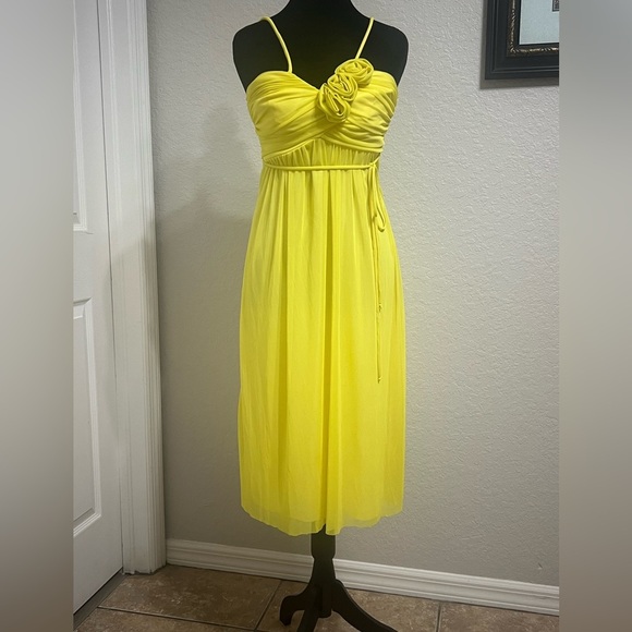 City Triangles Dresses & Skirts - City Triangles Yellow Sundress Spaghetti Strap Wedding Guest